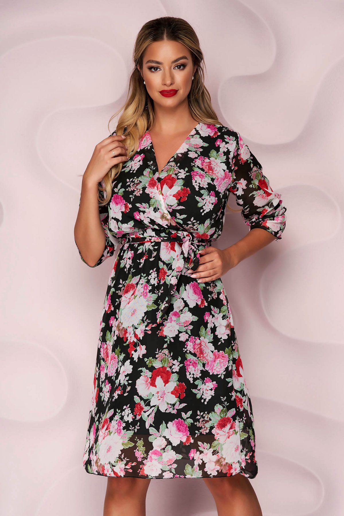 Rochie neagra de primavara cu imprimeu floral superb midi in clos din voal Lady Pandora