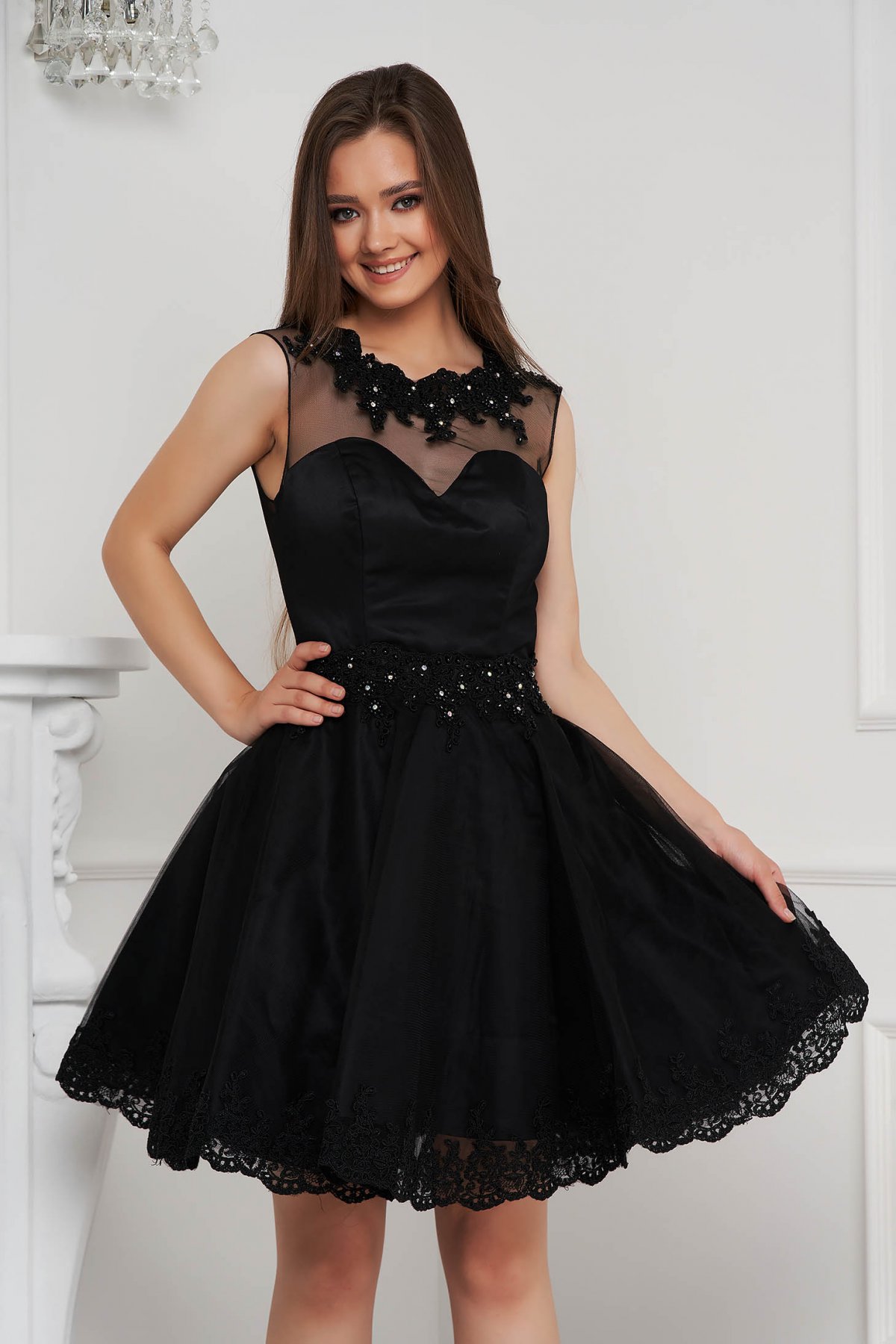 Rochie de ocazie neagra scurta in clos din tulle cu perle si pietre stras Lady Pandora