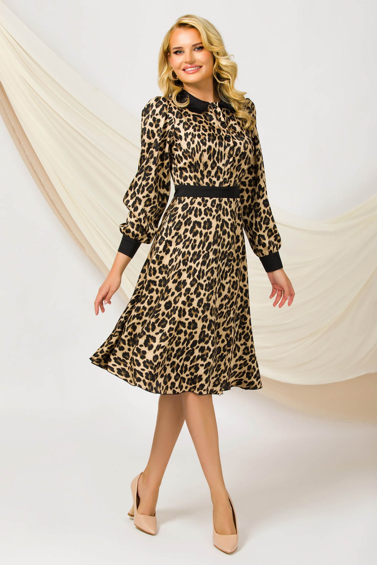 Rochie leopard in clos din material usor satinat cu fermoar in lateral PrettyGirl