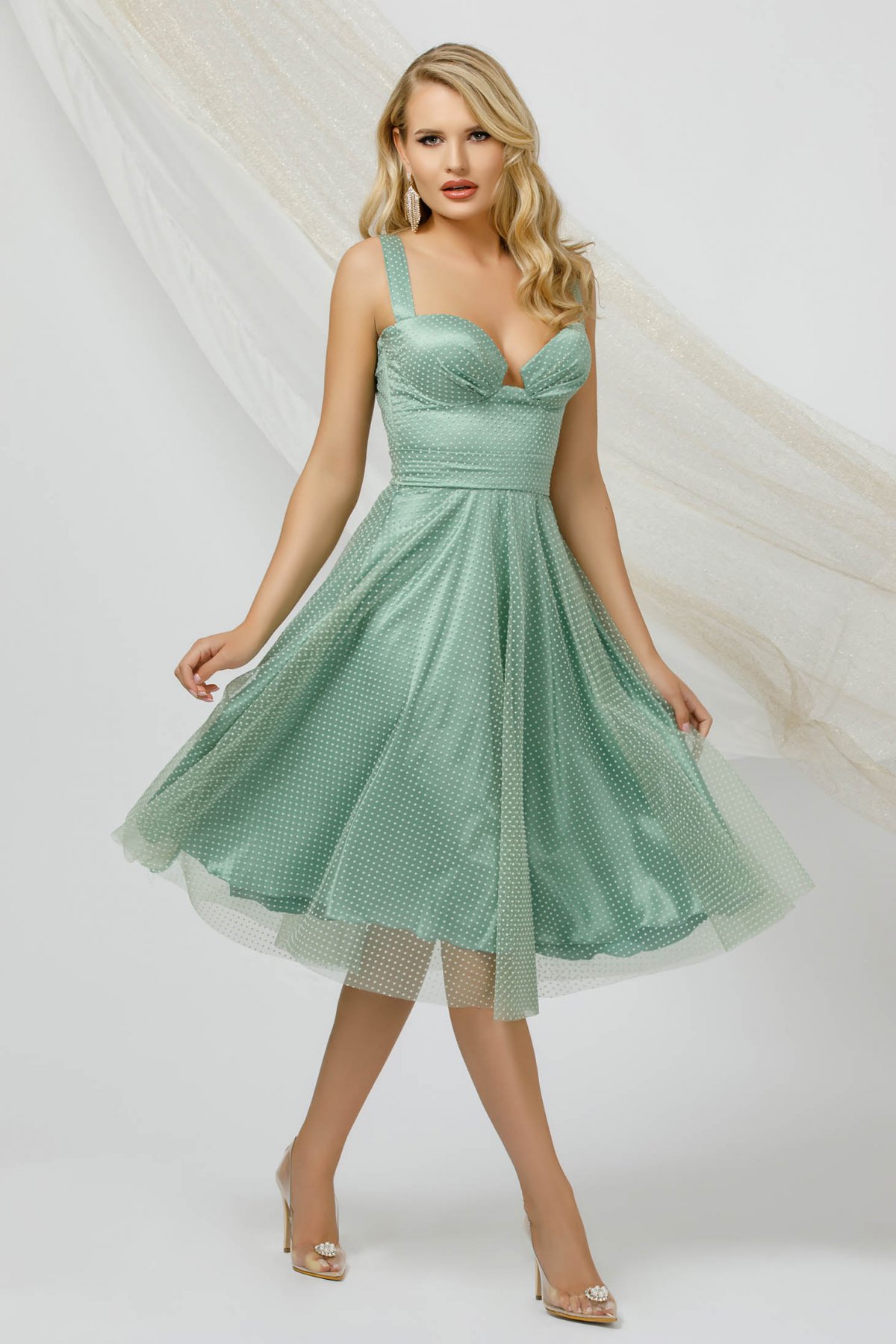 Rochie PrettyGirl mint de ocazie midi in clos din tul cu buline cu bust buretat si cordon detasabil