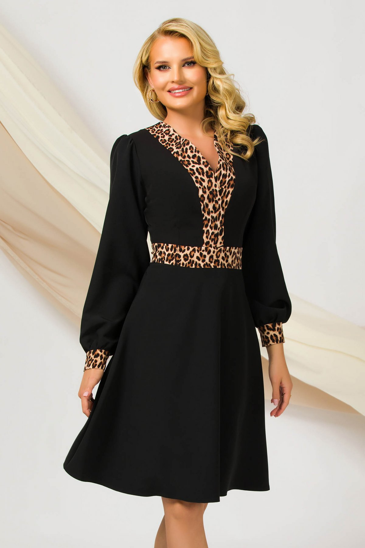 Rochie office midi neagra in clos cu maneci bufante PrettyGirl