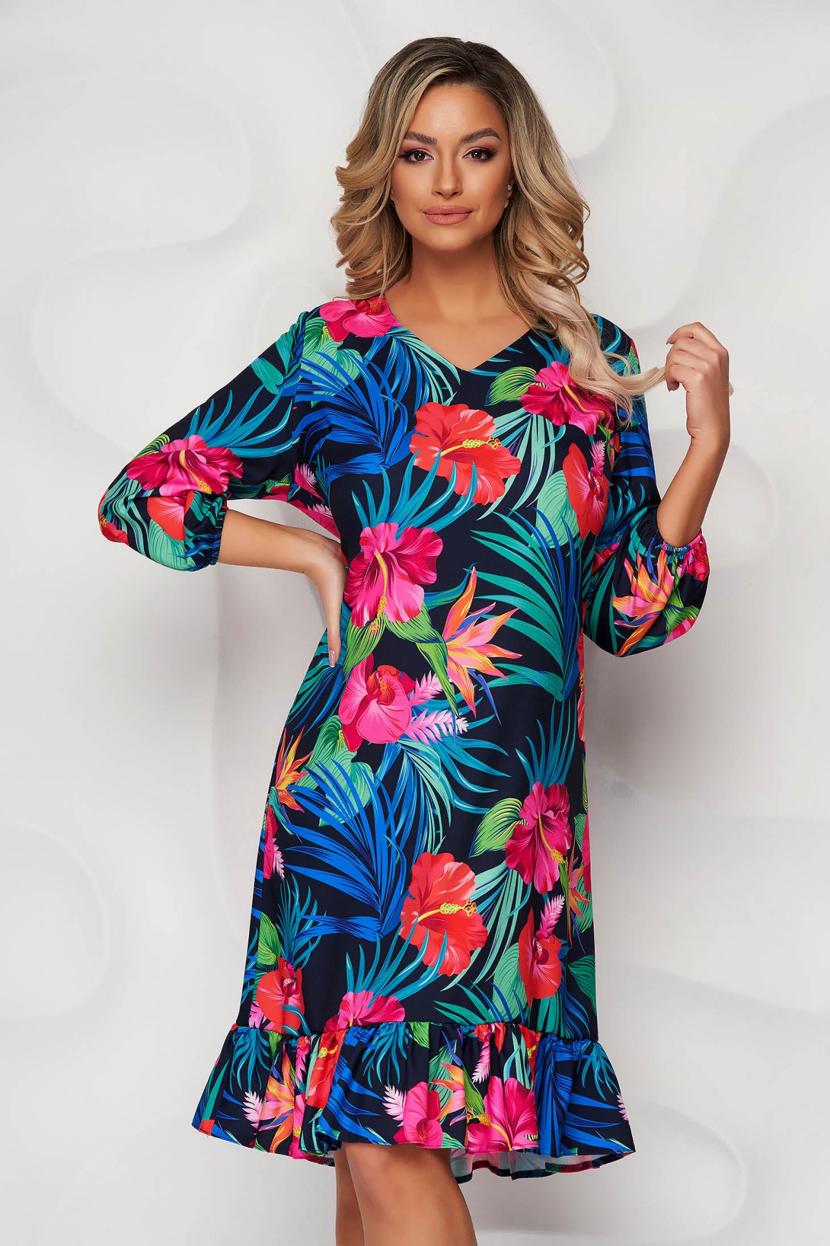 Rochie StarShinerS de nunta eleganta albastra cu imprimeu floral cu volanase si croi drept