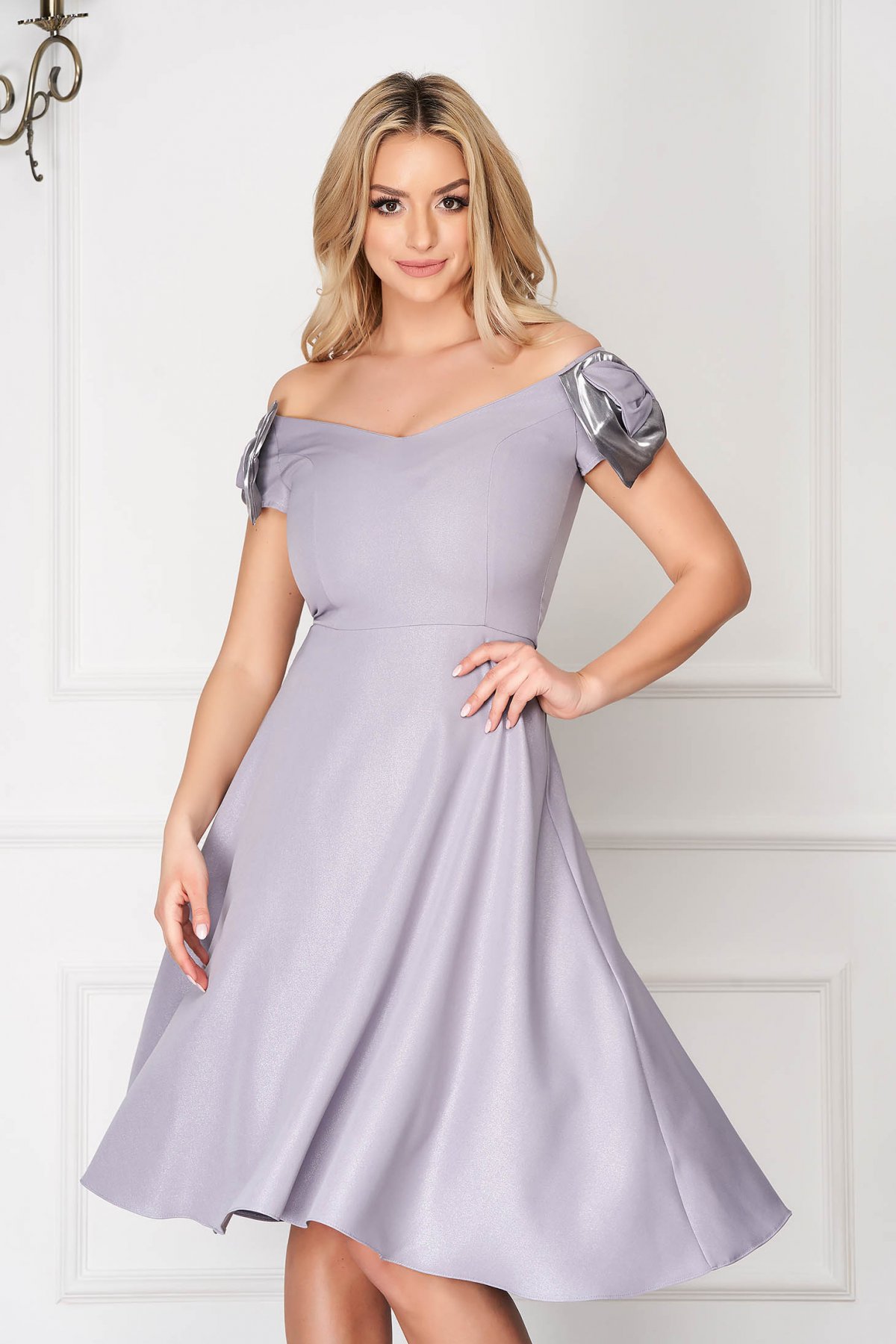 Rochie gri de nunta eleganta din material subtire si umeri goi StarShinerS