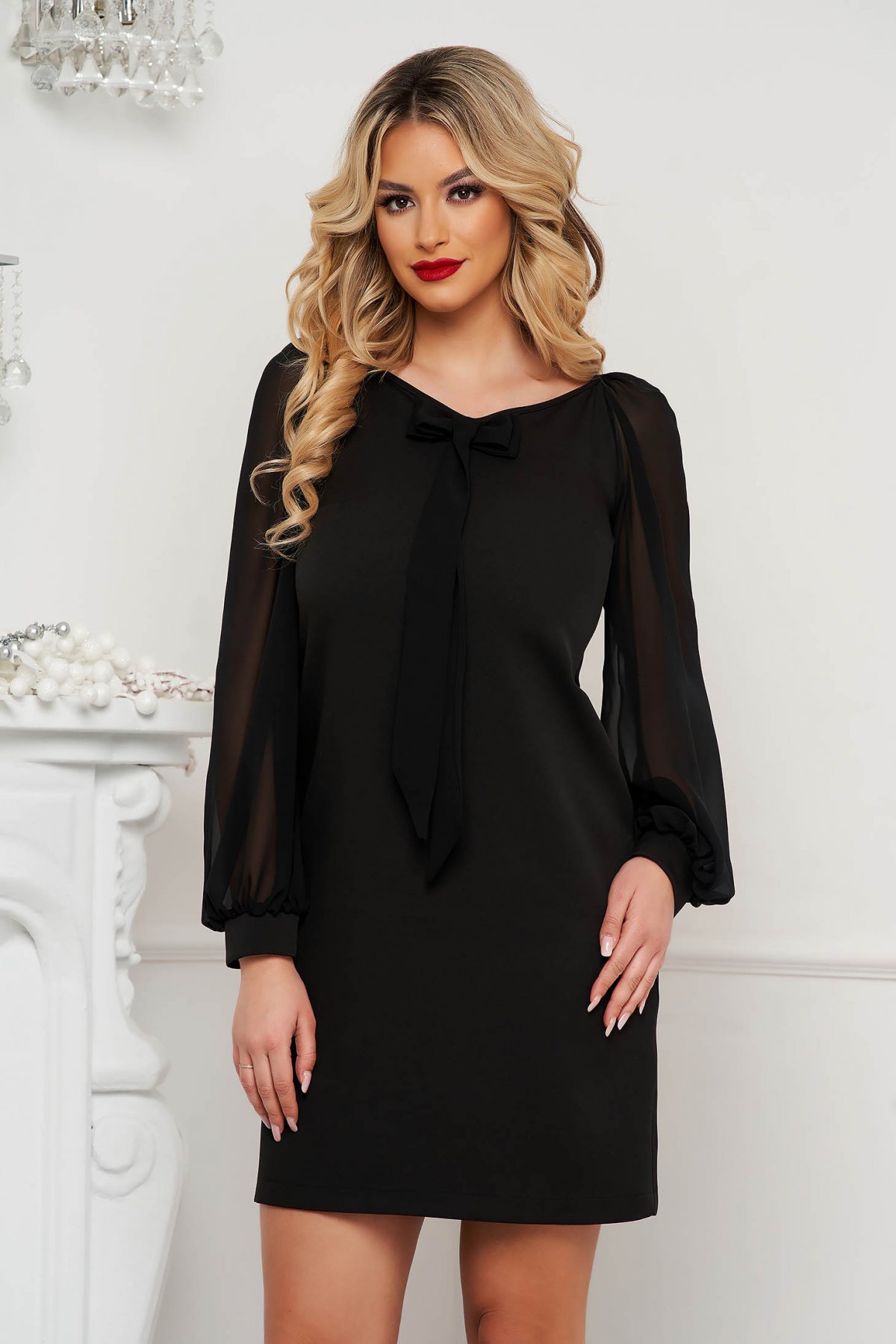 Rochie eleganta neagra cu maneci din voal si brosa cu fundita in zona decolteului rotund StarShinerS