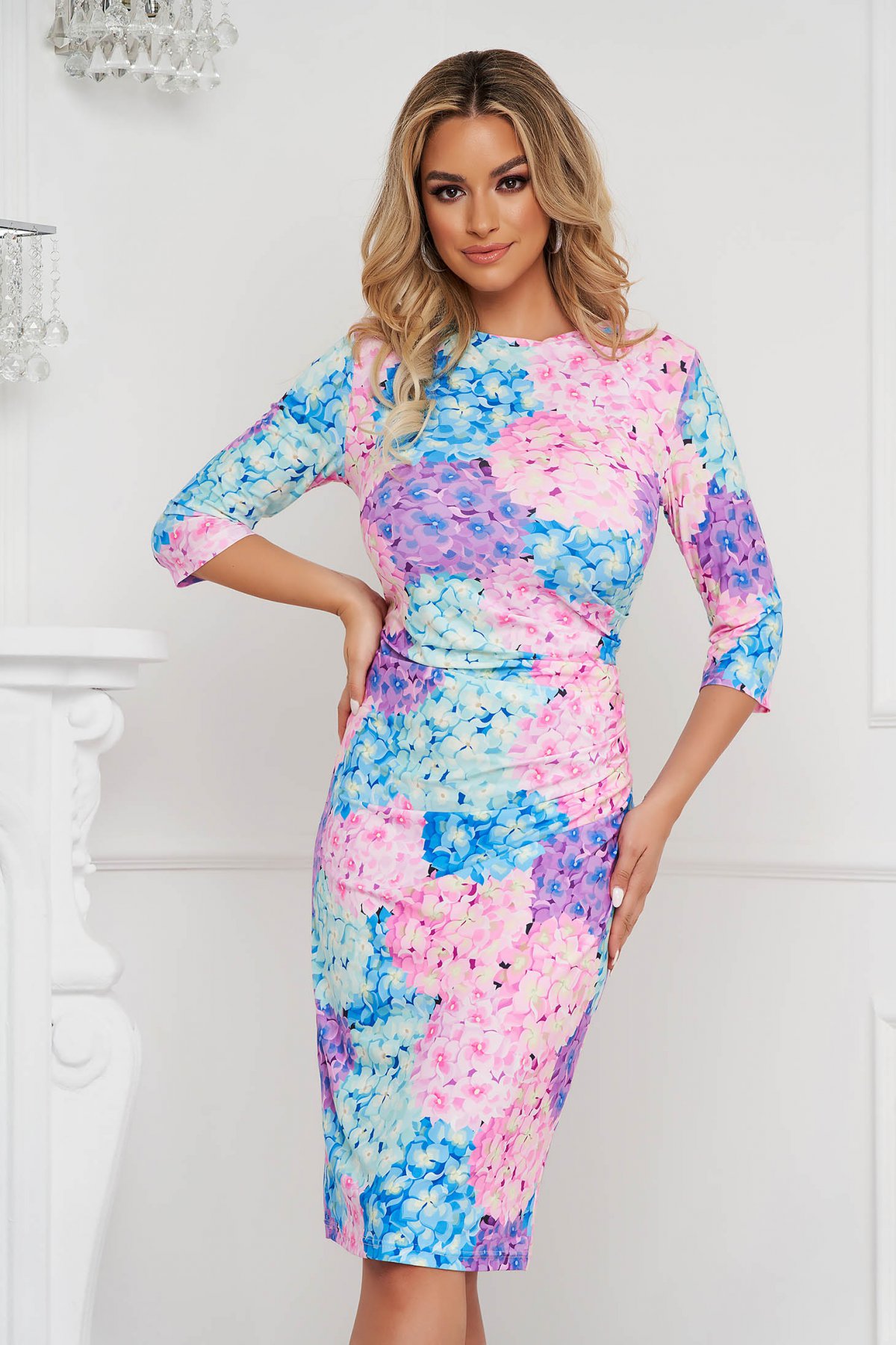 Rochie StarShinerS office midi tip creion din lycra moale si fin incretit in laterale cu imprimeuri florale unice