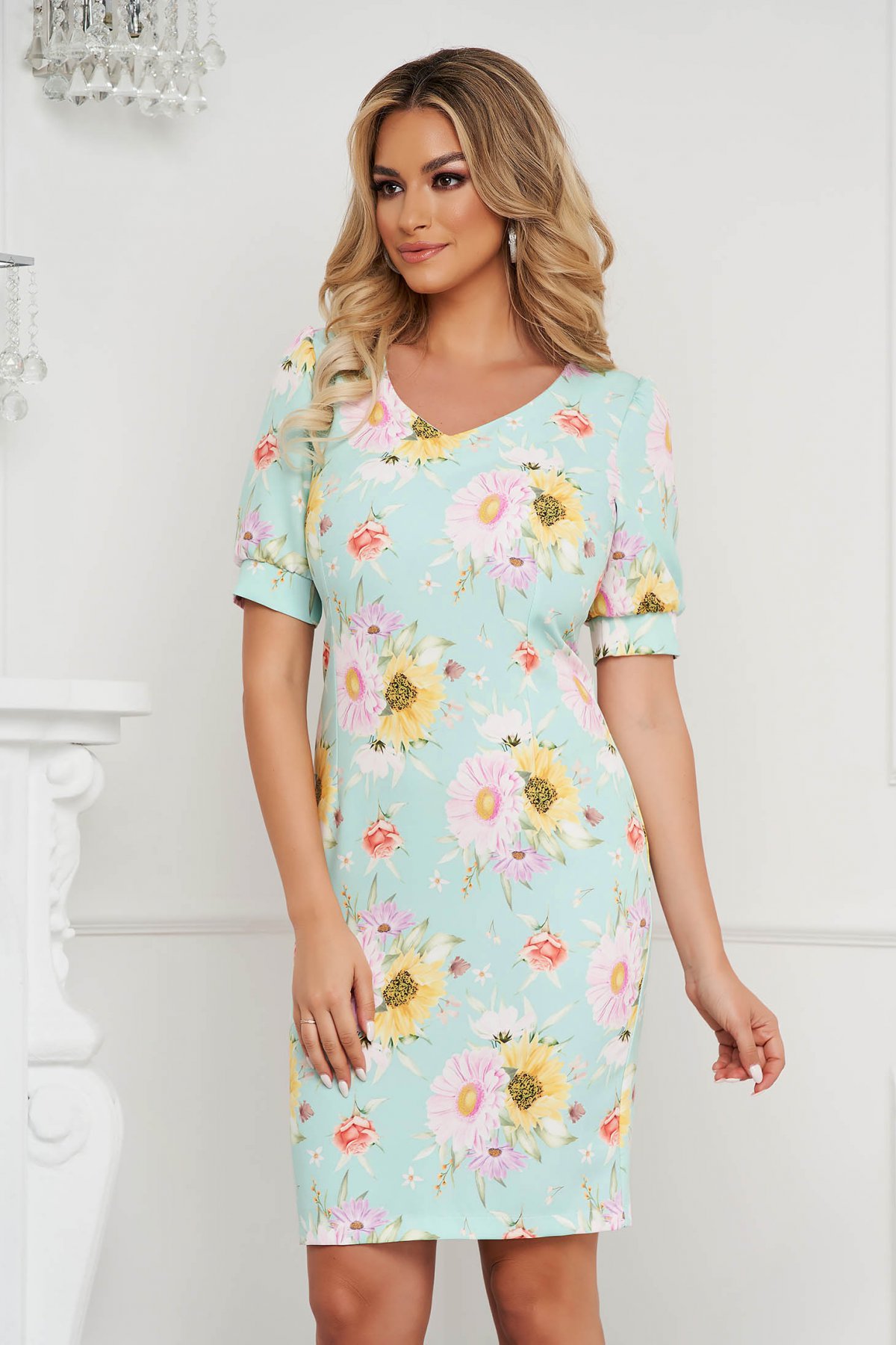 Rochie office vernil scurta din stofa neelastica cu un croi drept si imprimeu floral unic StarShinerS