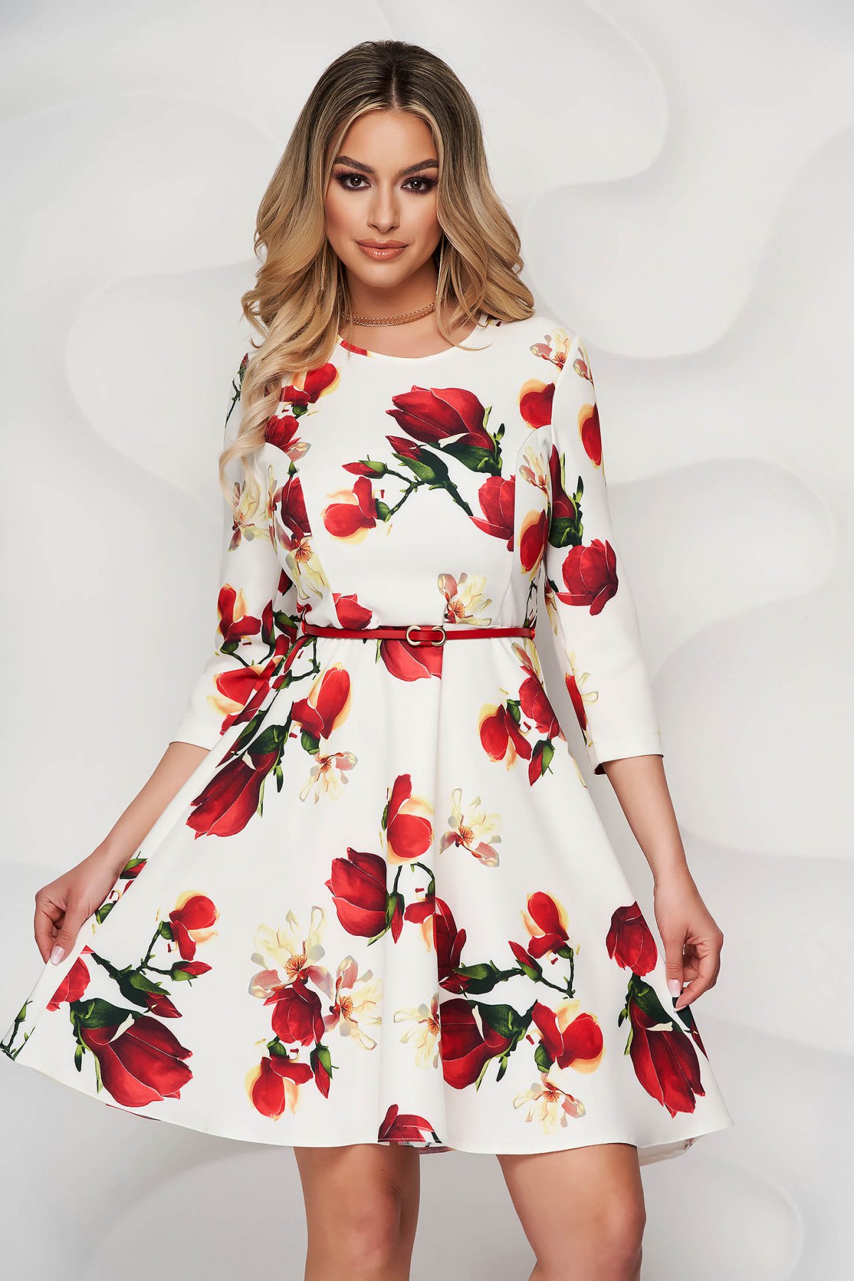 Rochie StarShinerS scurta in clos cu imprimeu floral si accesoriu tip curea