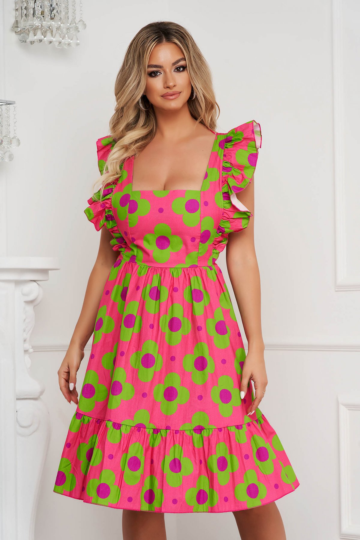 Rochie SunShine midi in clos din bumbac cu spatele gol si volanase la maneci si terminatie