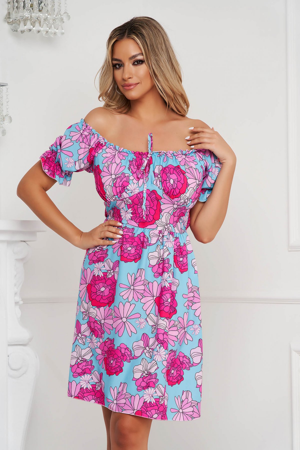 Rochie scurta albastra cu fucsia din material subtire cu imprimeu floral SunShine