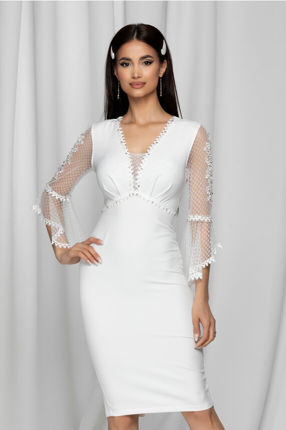 Rochie brodata alba accesorizata cu strasuri si maneci trei sferturi  Ruth