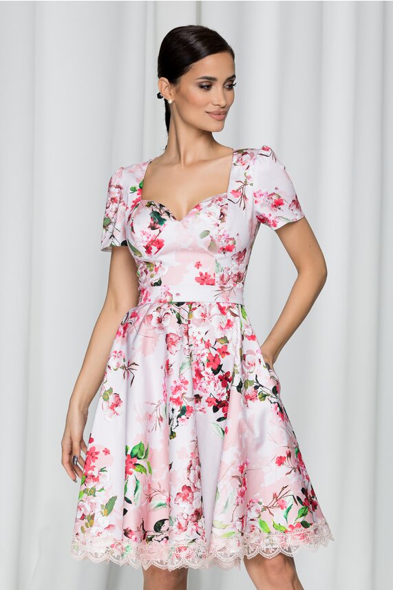 Rochie de primavara alba in clos cu imprimeu floral     MBG