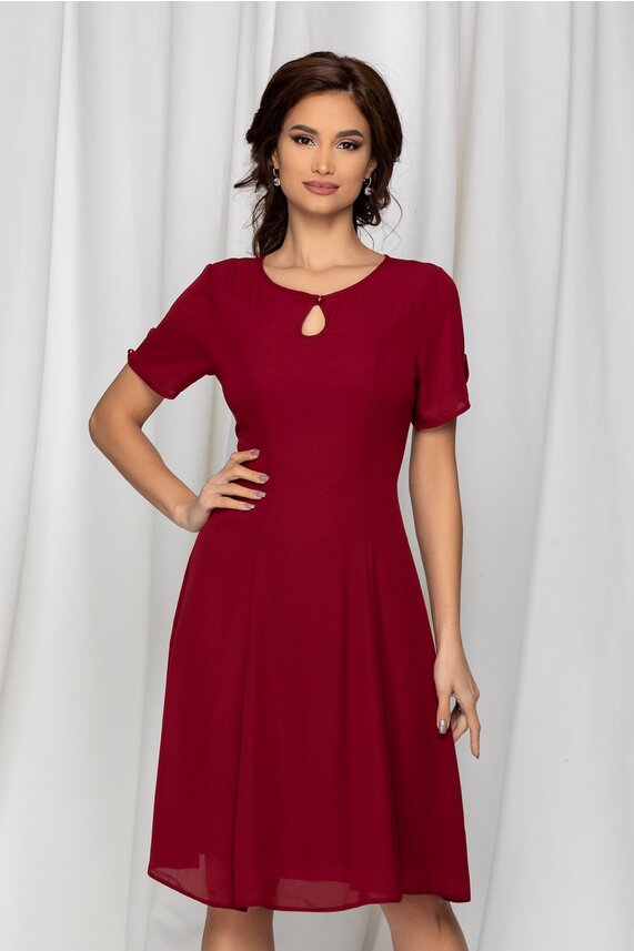 Rochie bordo accesorizata cu decolteu rotund si decupaj    Lidia