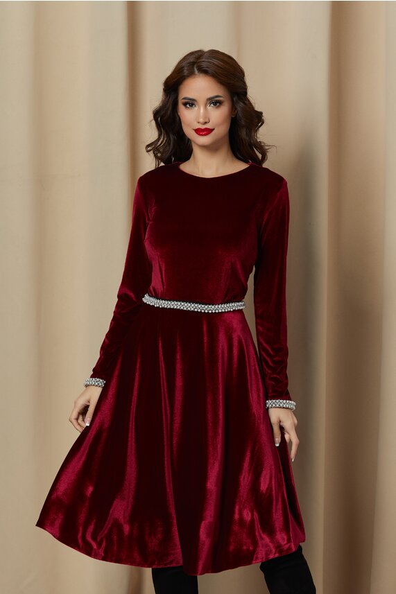 Rochie de seara bordo eleganta din catifea accesorizata cu perlute   Dy Fashion