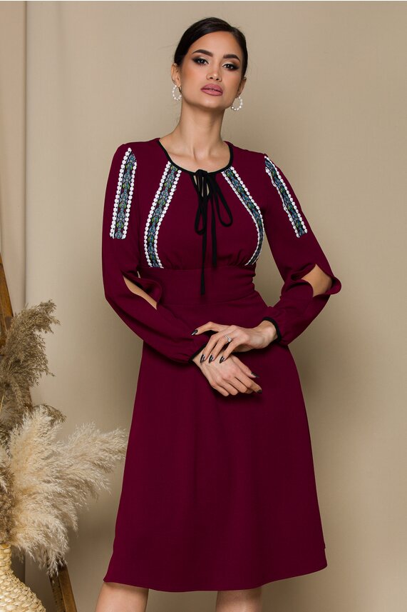 Rochie bordo feminina cu insertii decorative traditionale Moze