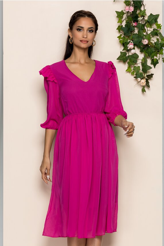 Rochie fucsia accesorizata cu volanas si maneci trei sferturi din material elastic si decolteu in V  Mabel