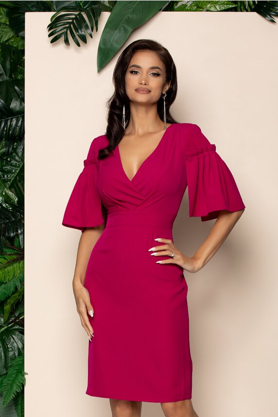 Rochie magenta eleganta cu decolteu petrecut in V si maneci scurte ce se inchide cu fermoar   Moze