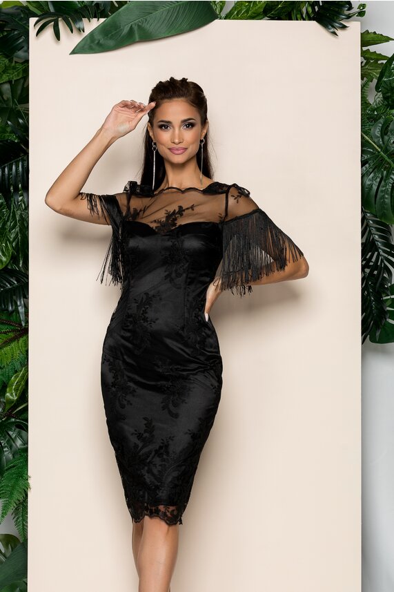 Rochie neagra de seara cu franjuri la maneci si croiala mulata pe corp   MBG