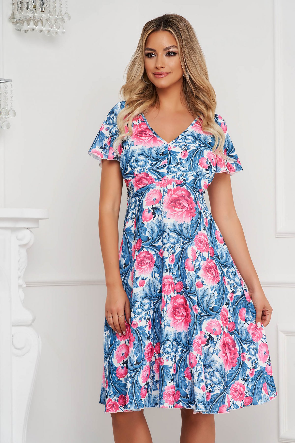 Rochie office midi in clos din material subtire cu maneci scurte si imprimeu floral