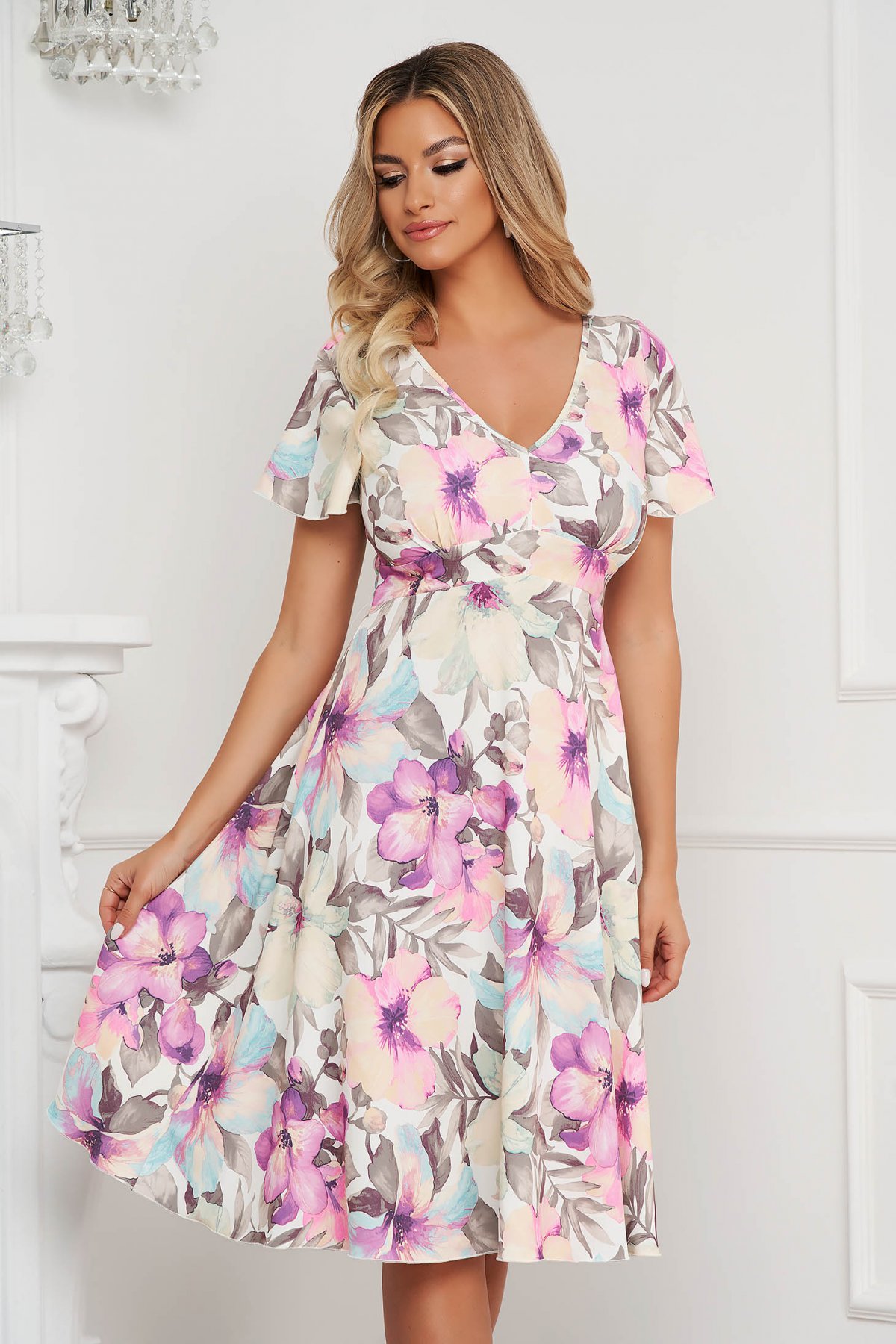 Rochie de zi office midi roz eleganta cu maneci scurte tip volanas si imprimeu floral