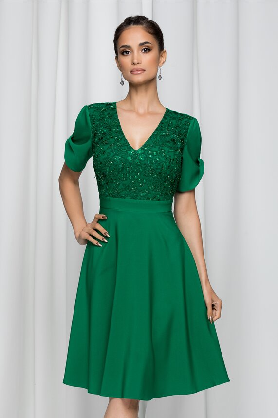 Rochie de seara in clos eleganta verde cu paiete cu broderie si maneci scurte LaDonna