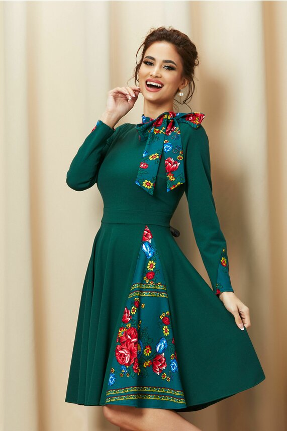 Rochie verde office cu decolteu rotund     Moze