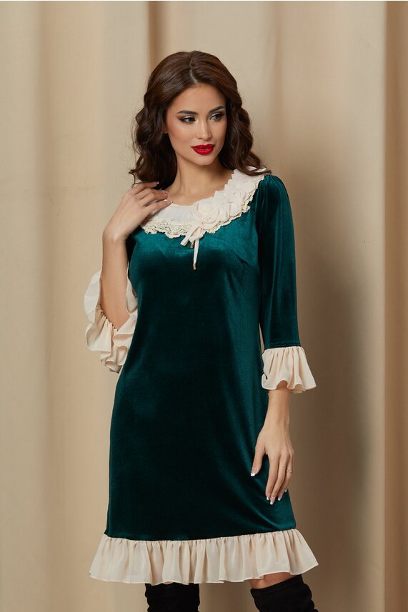 Rochie de seara verde scurta eleganta cu maneci trei sfert LaDonna